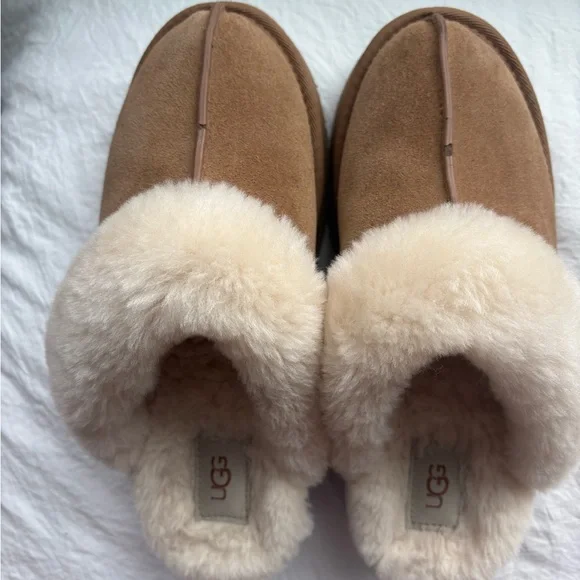 UGG Tan Disquette Slippers - Picture 2 of 5